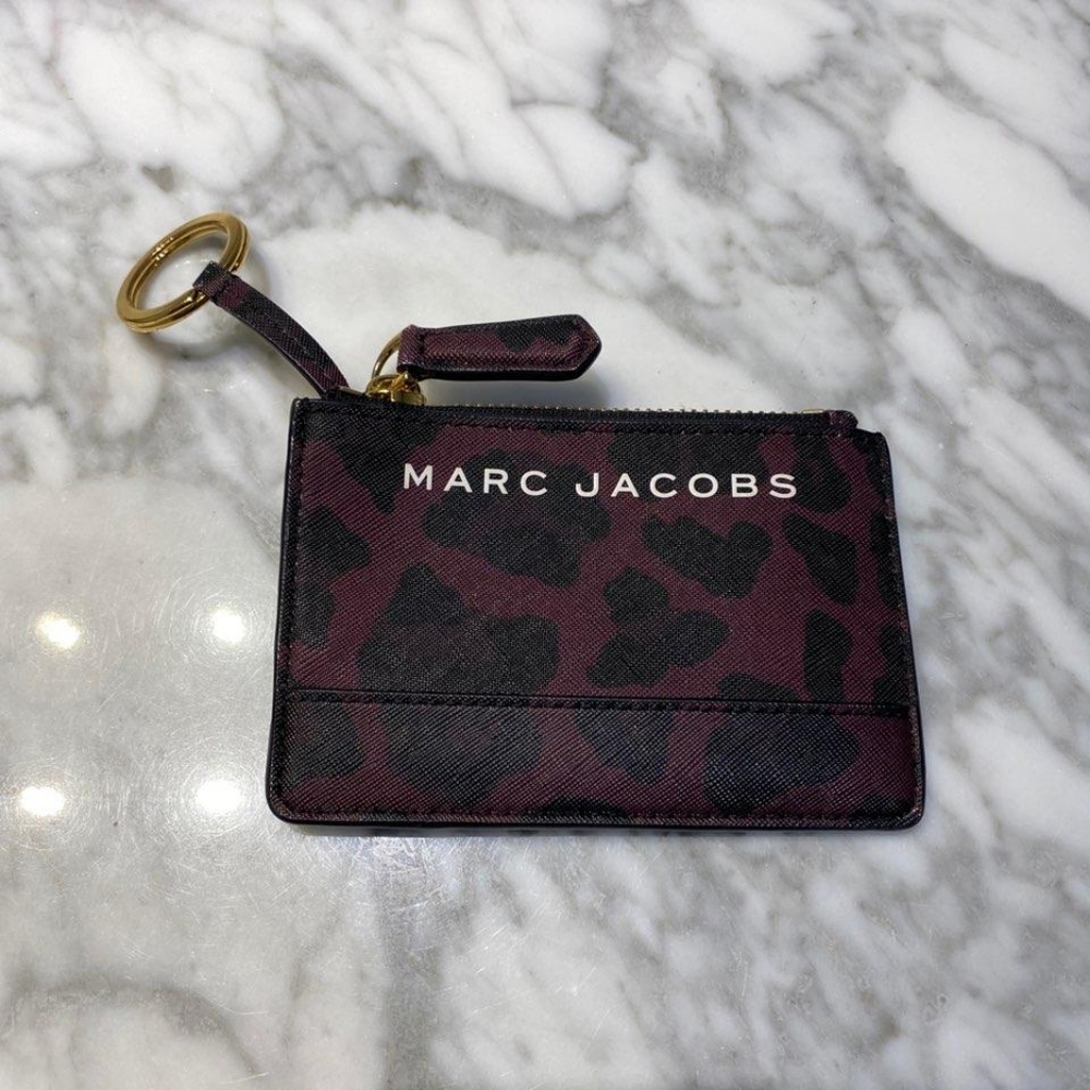 Marc jacobs key chain wallet